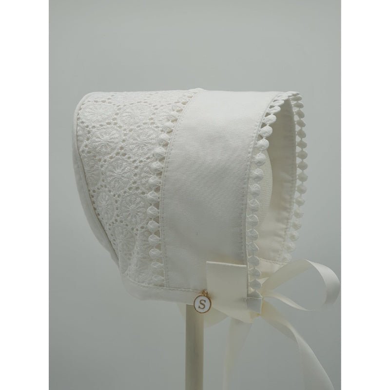 Ivory Cotton Broderie Bonnet with Lace Trim - Medium (6-12m)