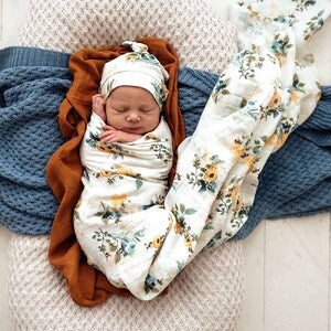 Snuggle Hunny Garden Bee Organic Muslin Wrap